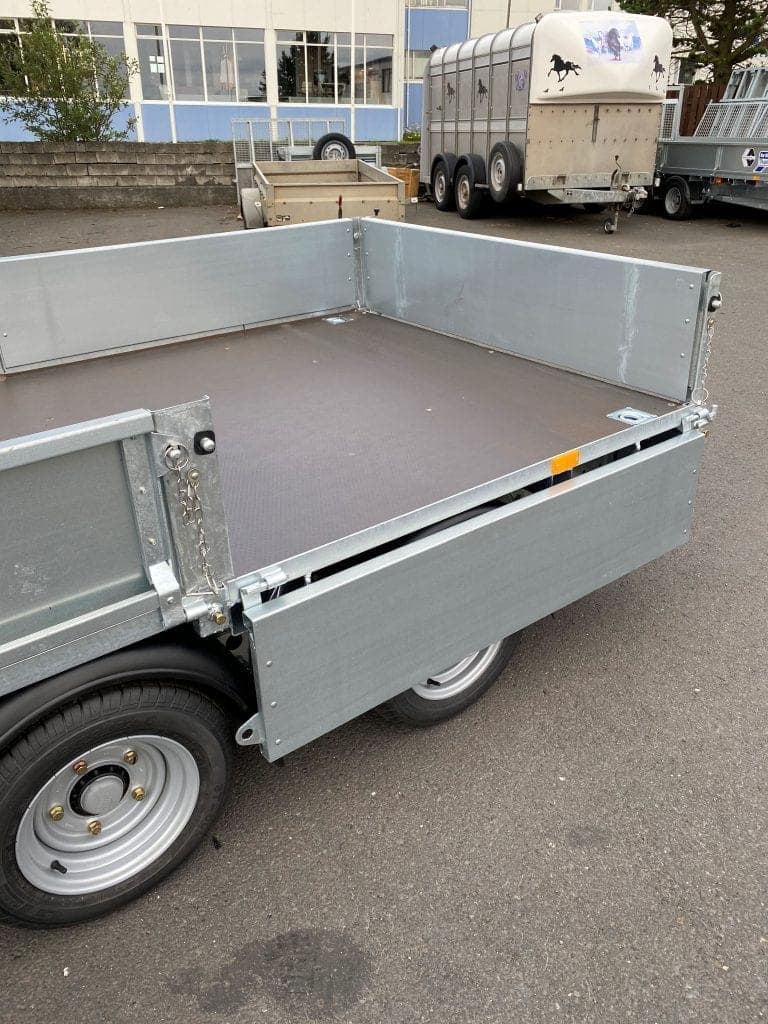 Flatvagn LM147